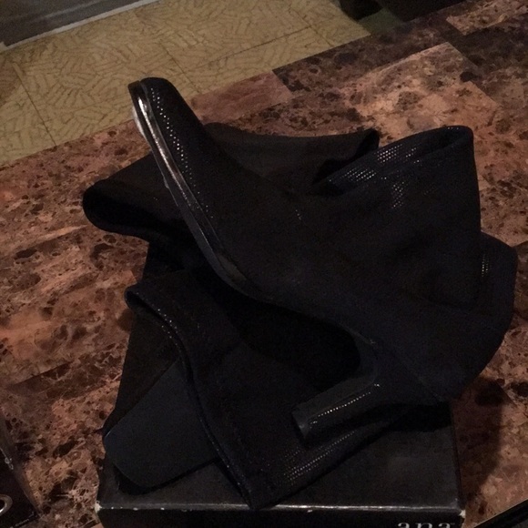Boots - Picture 1 of 6